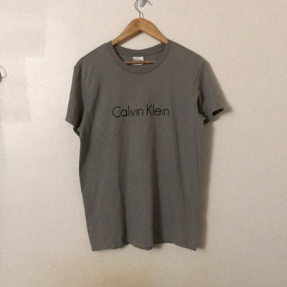 Calvin Klein Men’s shirt size Medium